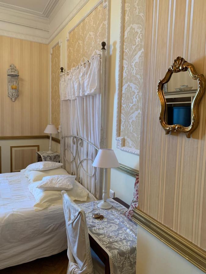 Chateau Sainte Colombe Bed & Breakfast ภายนอก รูปภาพ